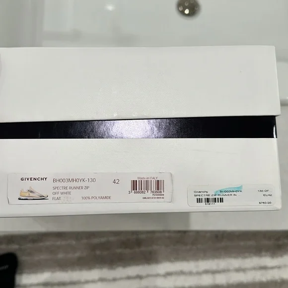 Givenchy Off-White Spectre Runner Zip Sneakers Size 42 9 US DD300